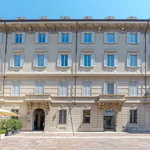 Broletto - By Myhomeincomo Apartment