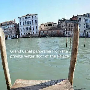 Tribuno Grand Canal Apartment